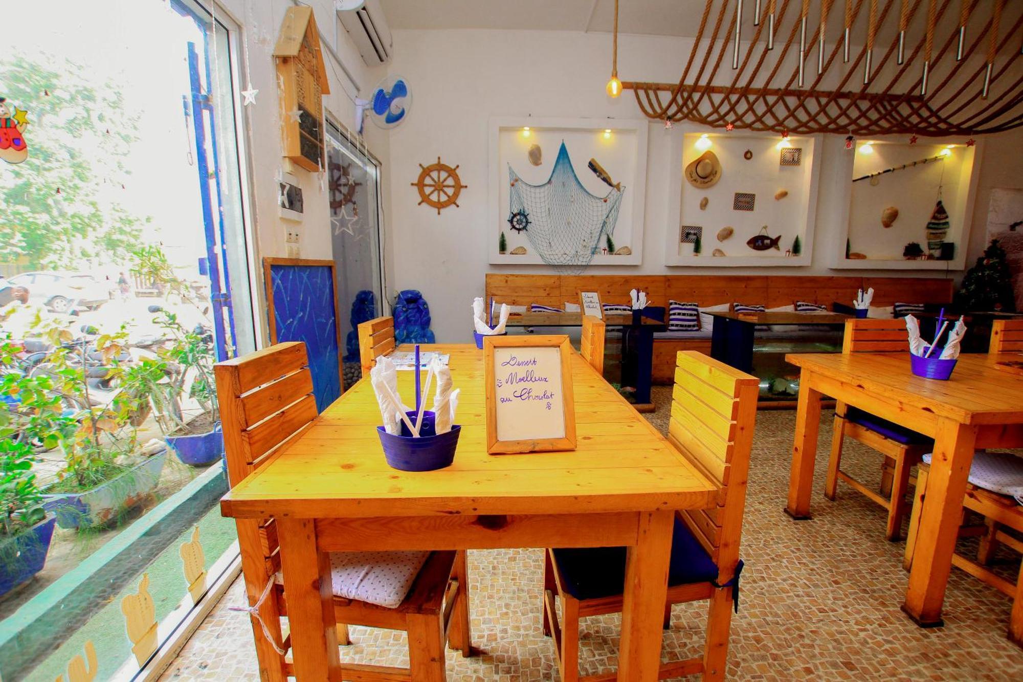 Hotel Le Prince Котону Экстерьер фото