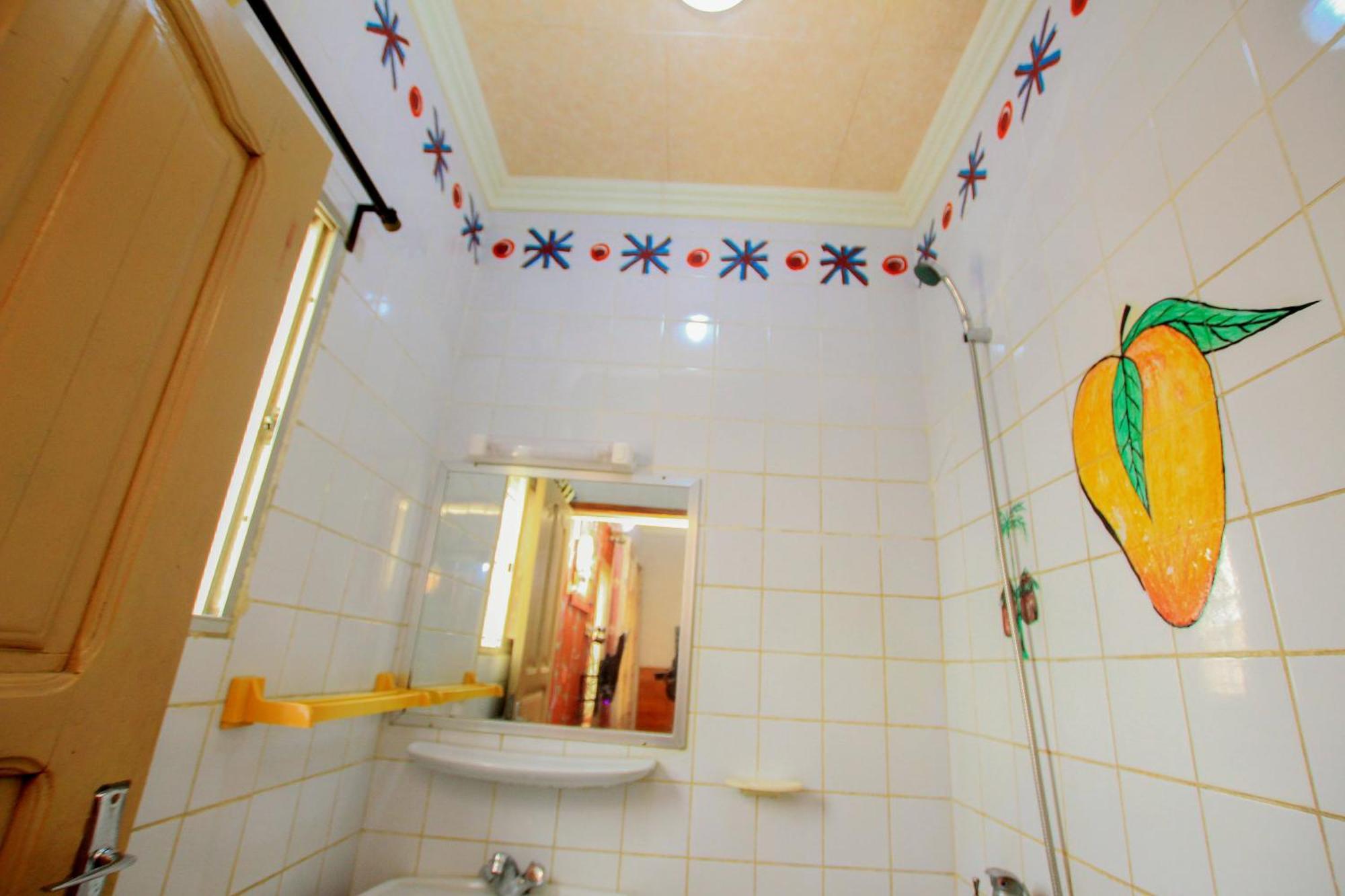 Hotel Le Prince Котону Экстерьер фото